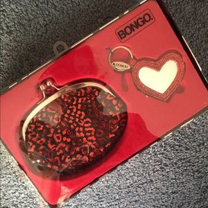 New in package bongo coin purse and keychain